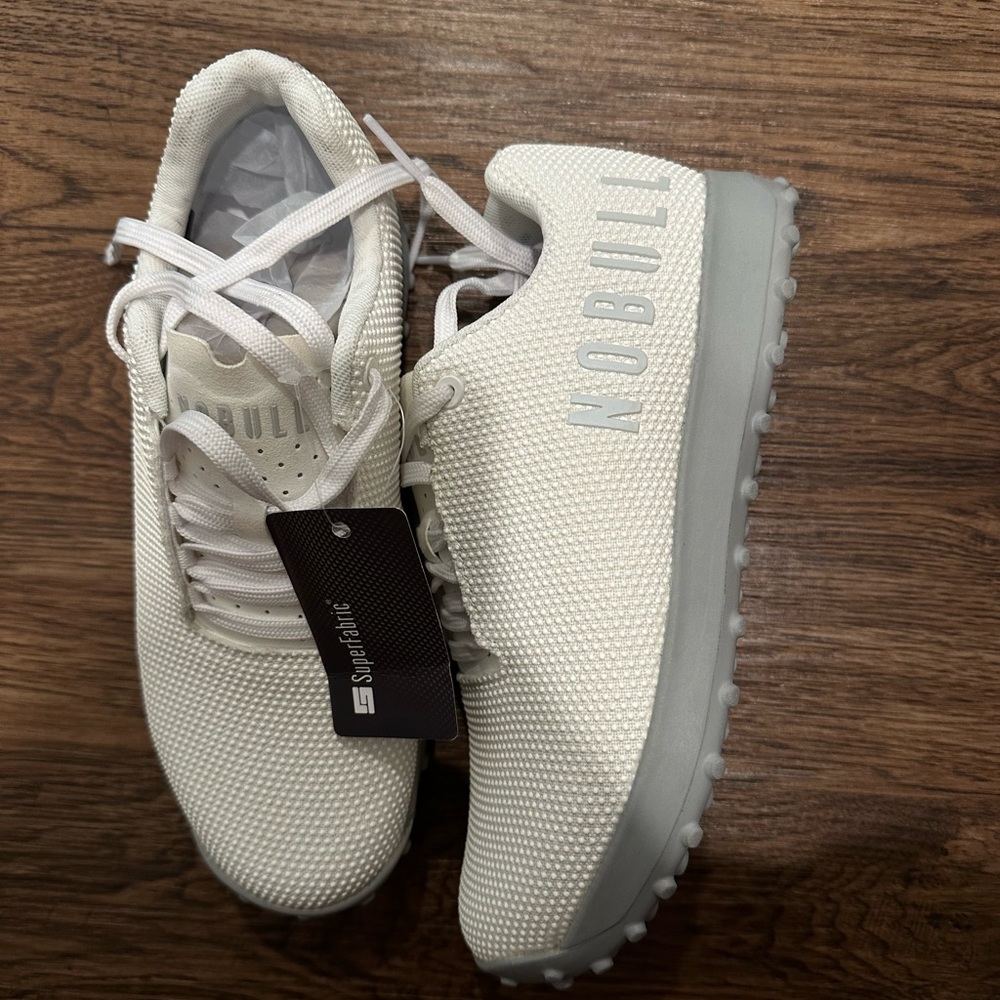 Women’s Nobull Turf Trainer - size 8